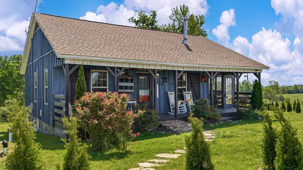 297 County Road 714 Valley Head, AL 35989