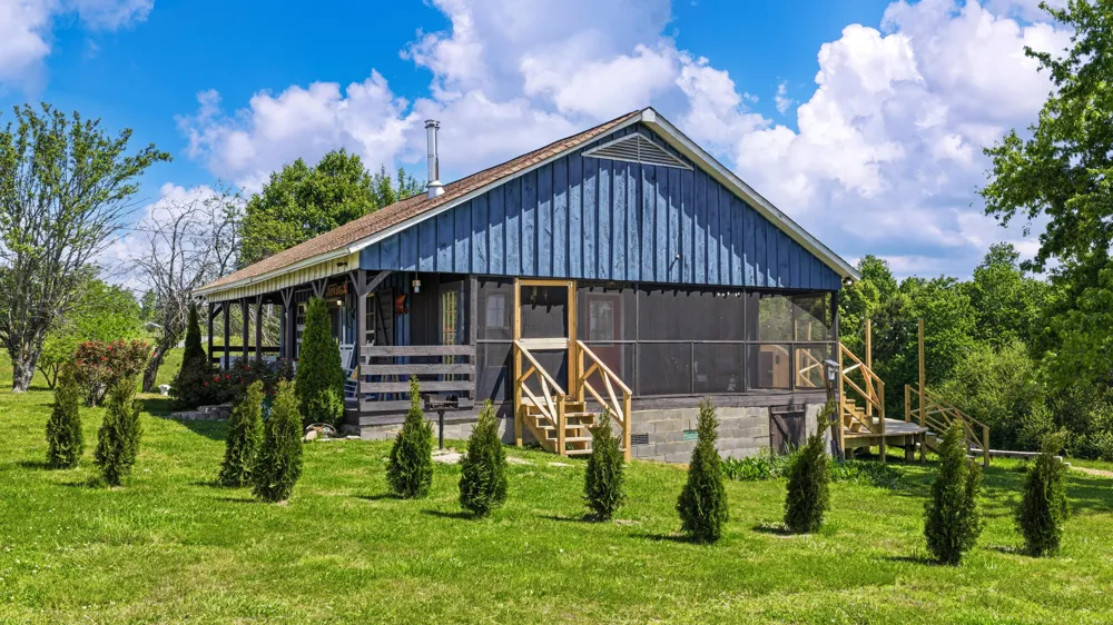 297 County Road 714 Valley Head, AL 35989