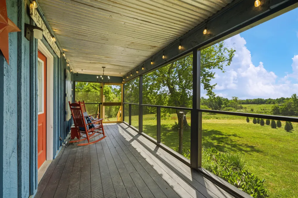 297 County Road 714 Valley Head, AL 35989