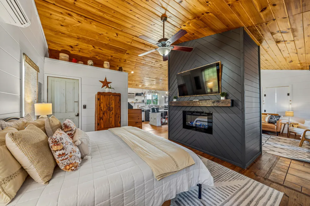 297 County Road 714 Valley Head, AL 35989