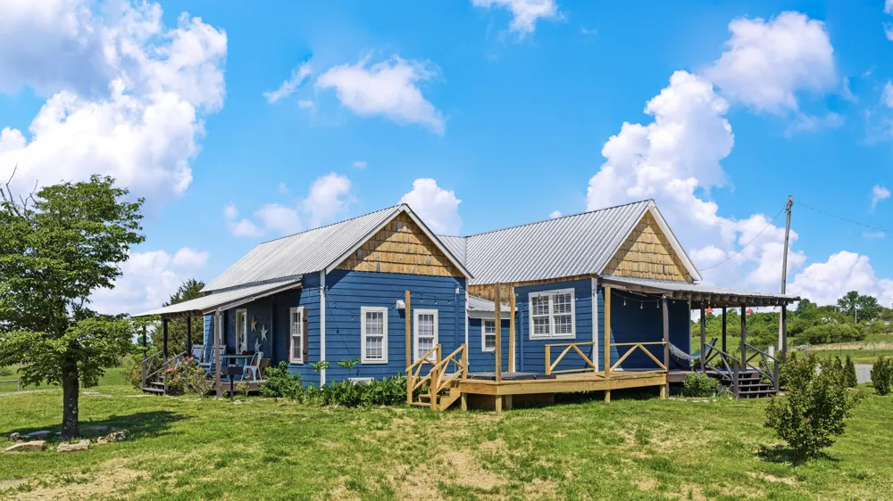 297 County Road 714 Valley Head, AL 35989