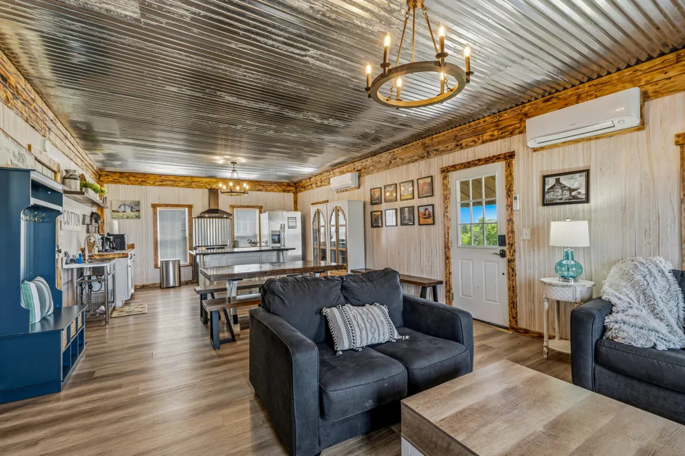 297 County Road 714 Valley Head, AL 35989
