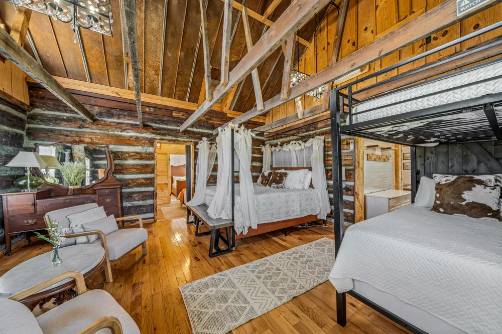 297 County Road 714 Valley Head, AL 35989