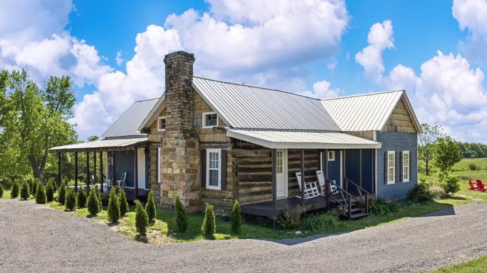 297 County Road 714 Valley Head, AL 35989
