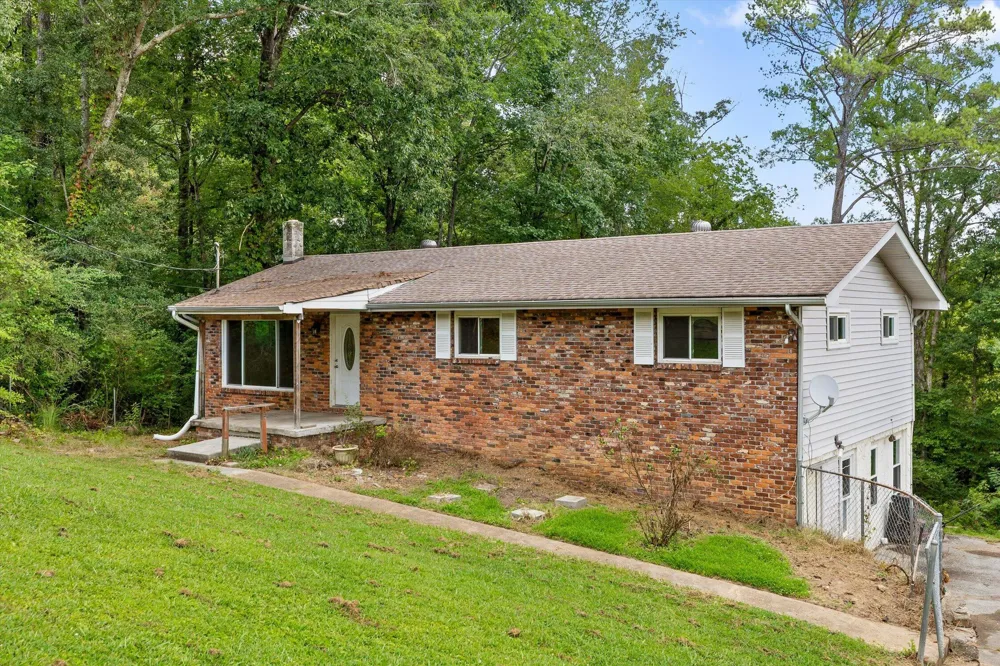 1128 Iris Drive Rossville, GA 30741