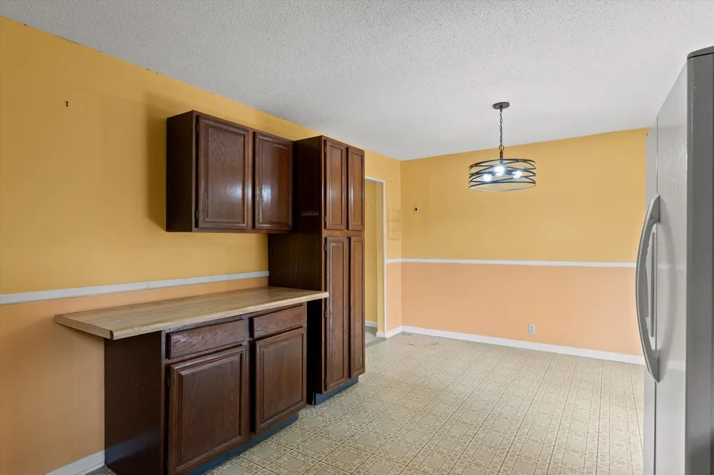 1128 Iris Drive Rossville, GA 30741