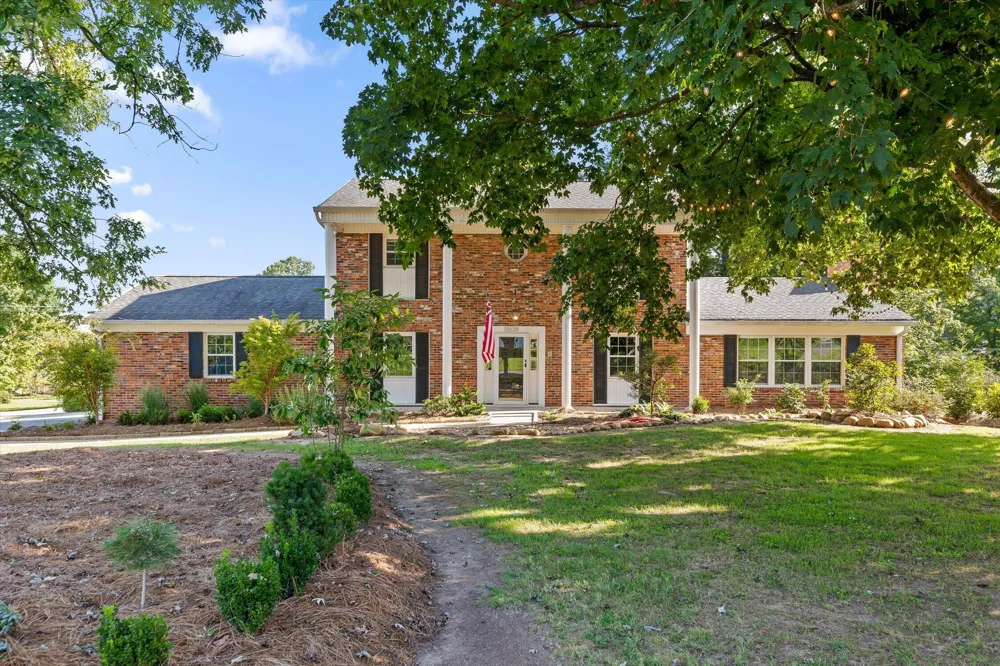 1820 W Lake Drive NW Cleveland, TN 37312