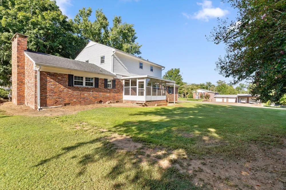 1820 W Lake Drive NW Cleveland, TN 37312