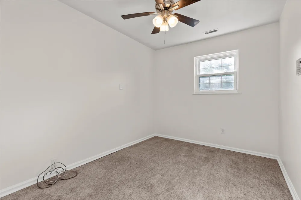 1820 W Lake Drive NW Cleveland, TN 37312