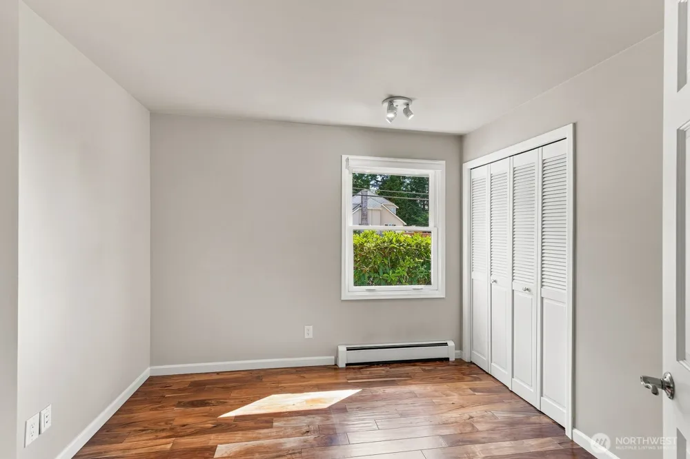 5927 Chennault Beach Drive Mukilteo, WA 98275