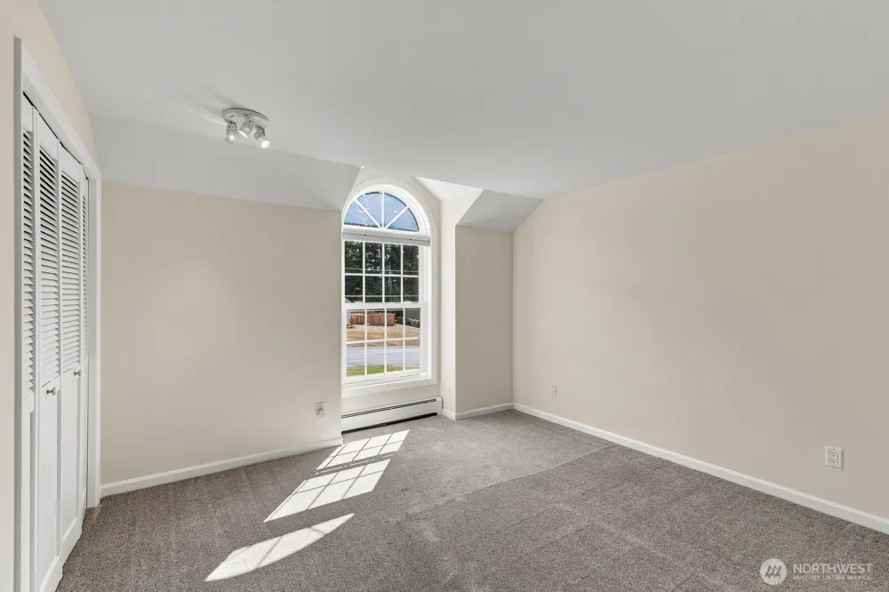 5927 Chennault Beach Drive Mukilteo, WA 98275