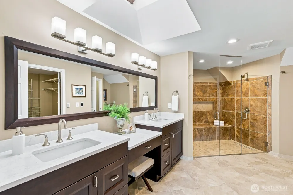 5927 Chennault Beach Drive Mukilteo, WA 98275