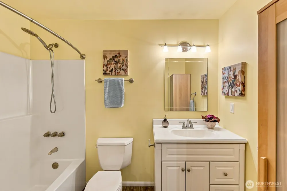 5927 Chennault Beach Drive Mukilteo, WA 98275