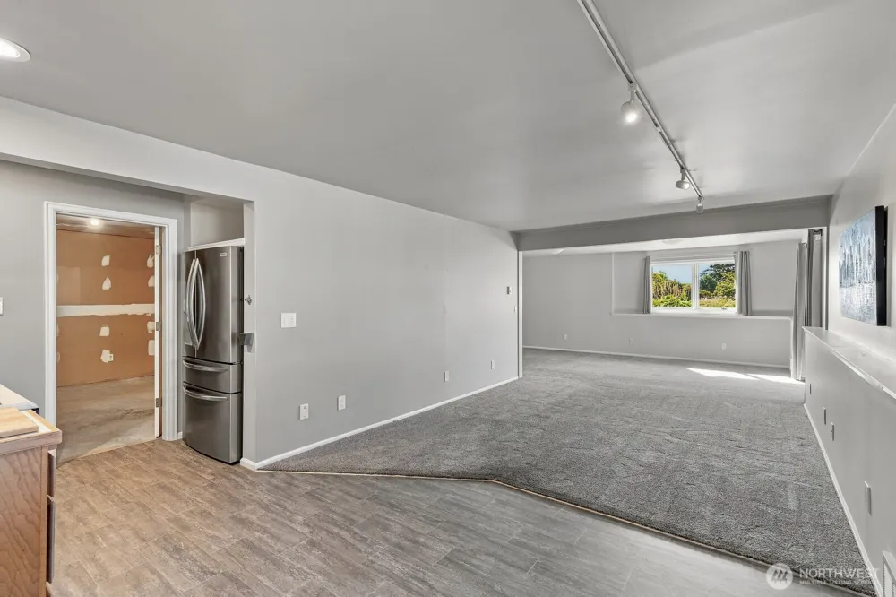 5927 Chennault Beach Drive Mukilteo, WA 98275