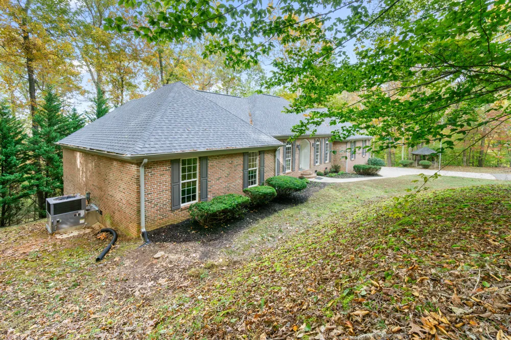 800 Nickajack Landing South Pittsburg, TN 37380