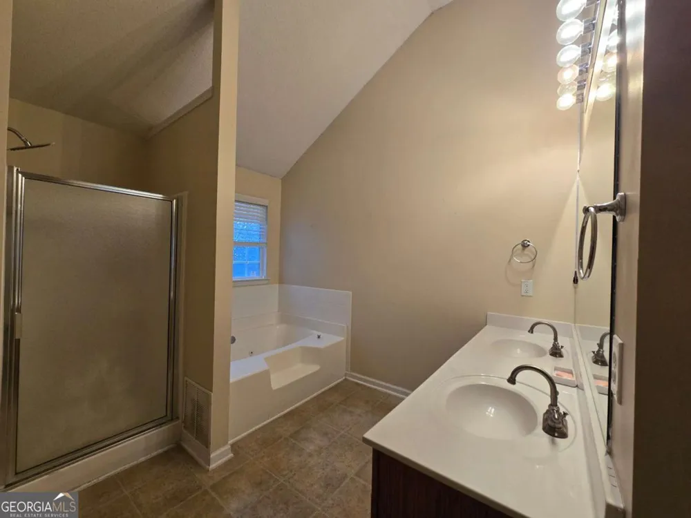 5195 Miller Woods TRL Decatur, GA 30035