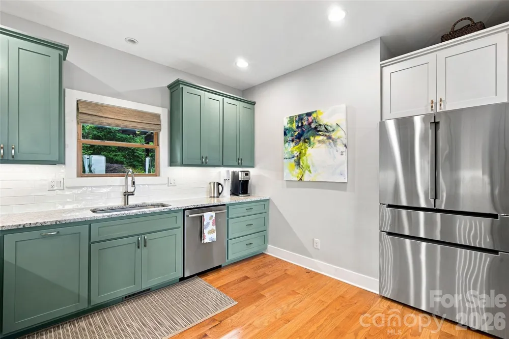 600 Tanglewood Lane Saluda, NC 28773