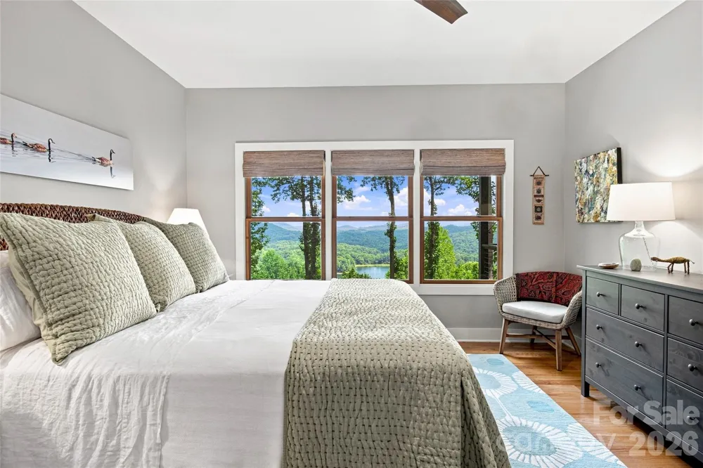 600 Tanglewood Lane Saluda, NC 28773