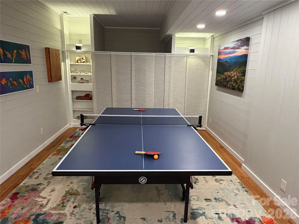 600 Tanglewood Lane Saluda, NC 28773