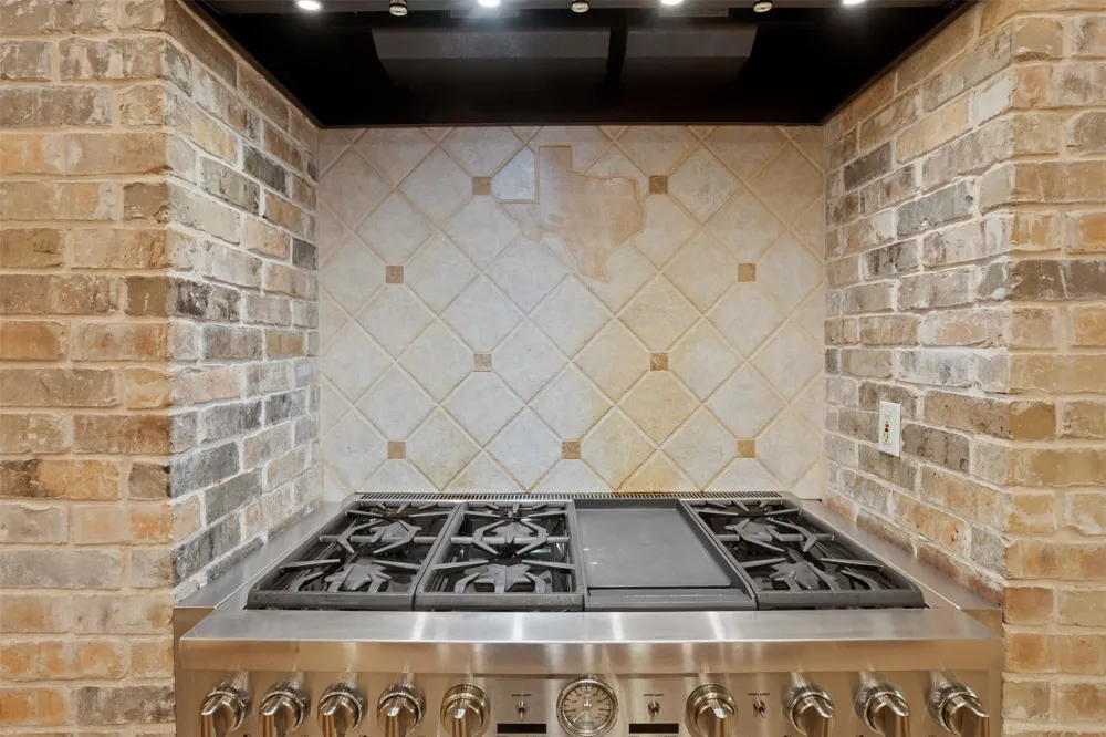 107 Hallie Court Georgetown, TX 78633