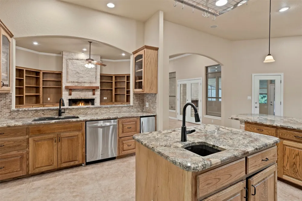 107 Hallie Court Georgetown, TX 78633