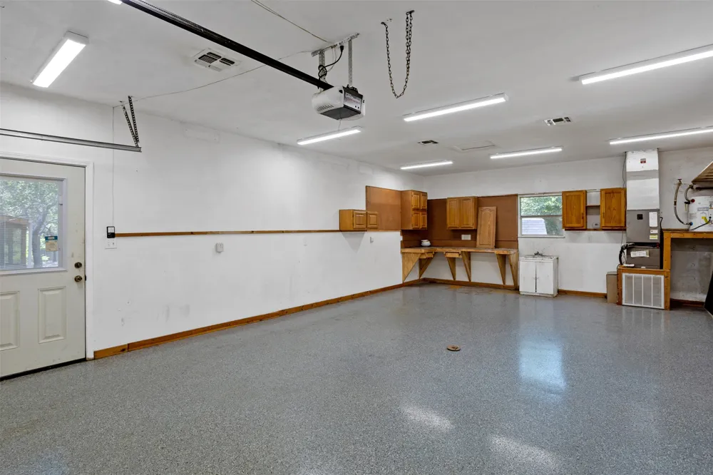 107 Hallie Court Georgetown, TX 78633