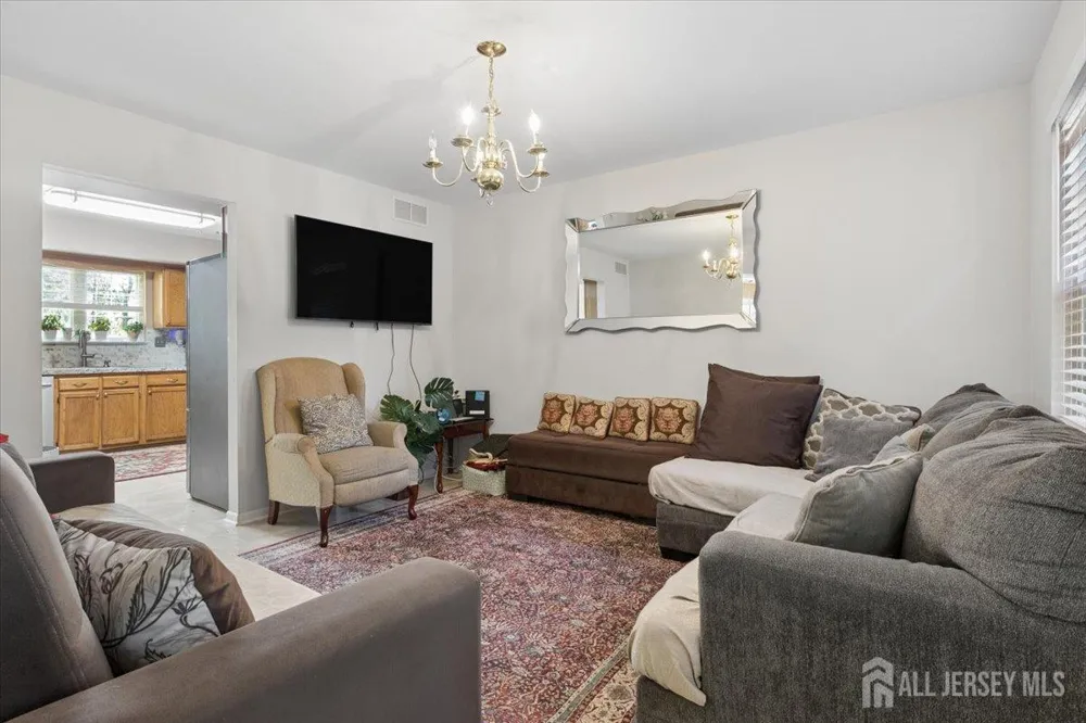 8 Piluso Way Piscataway, NJ 08854