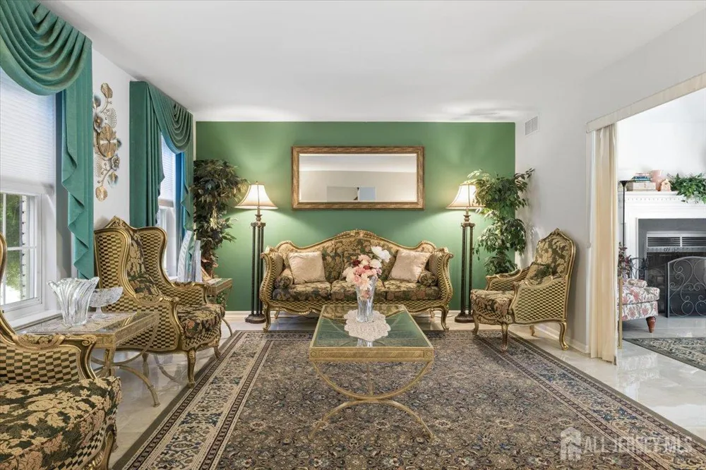 8 Piluso Way Piscataway, NJ 08854