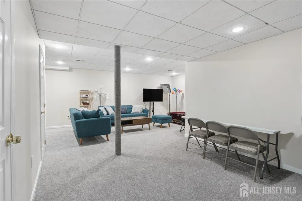 8 Piluso Way Piscataway, NJ 08854