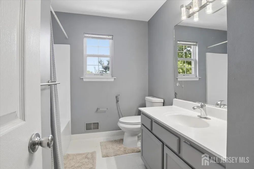 8 Piluso Way Piscataway, NJ 08854
