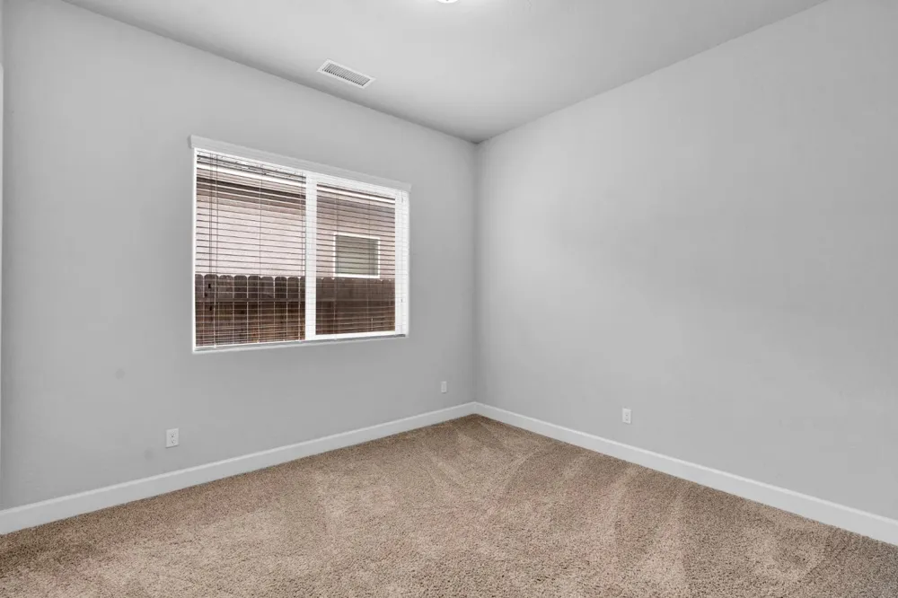 467 Heirloom Lane Clovis, CA 93619