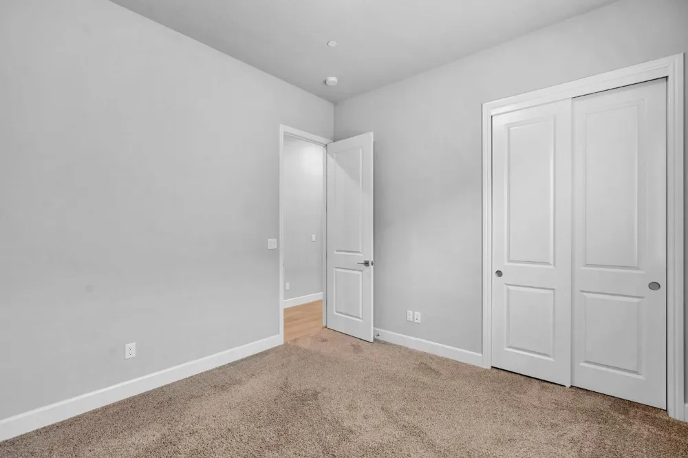 467 Heirloom Lane Clovis, CA 93619