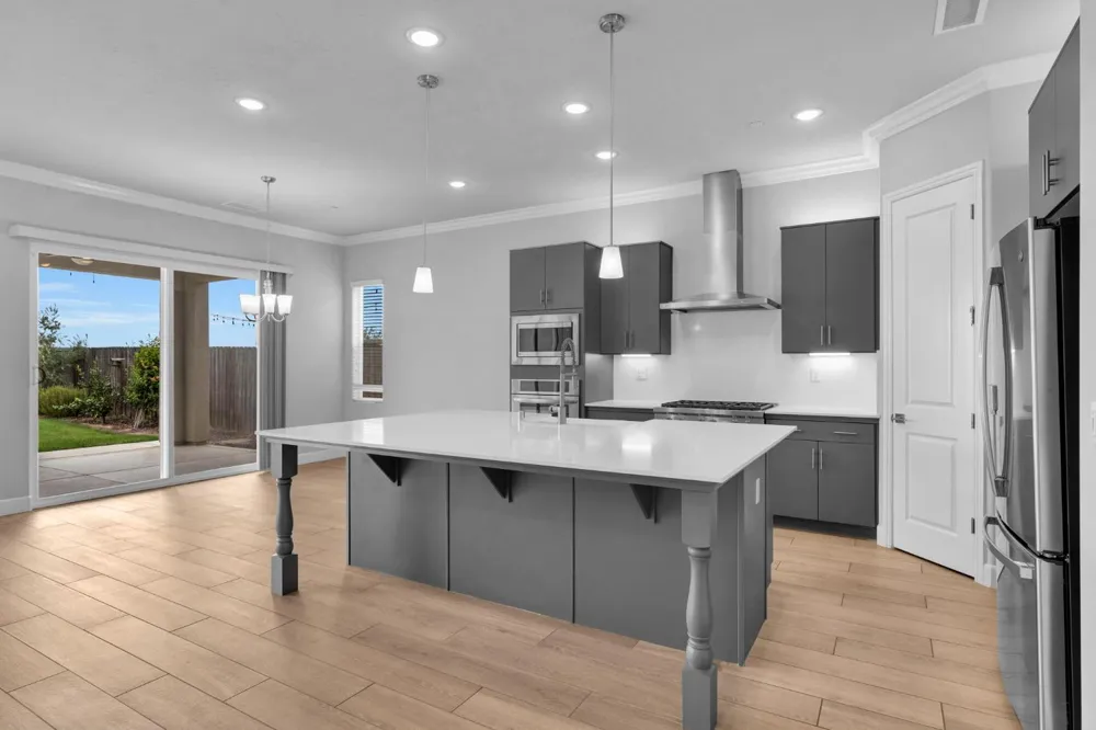 467 Heirloom Lane Clovis, CA 93619
