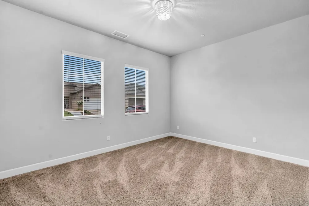 467 Heirloom Lane Clovis, CA 93619