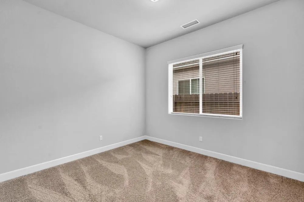 467 Heirloom Lane Clovis, CA 93619