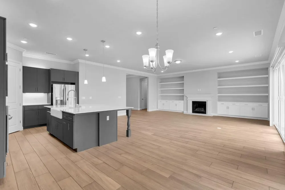 467 Heirloom Lane Clovis, CA 93619