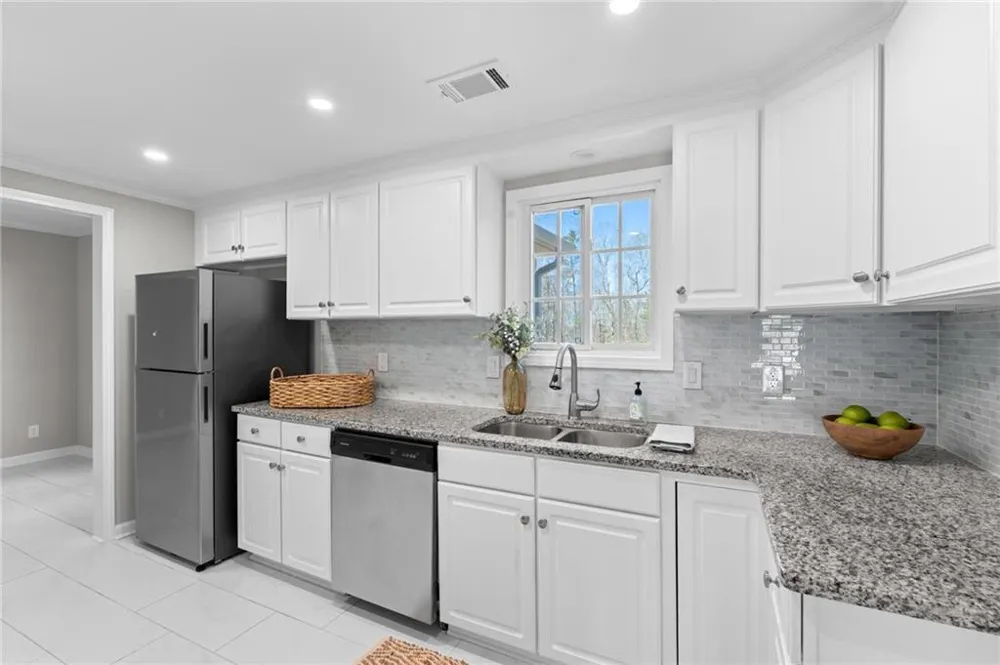 155 Bear Run Court Chattahoochee Hills, GA 30268