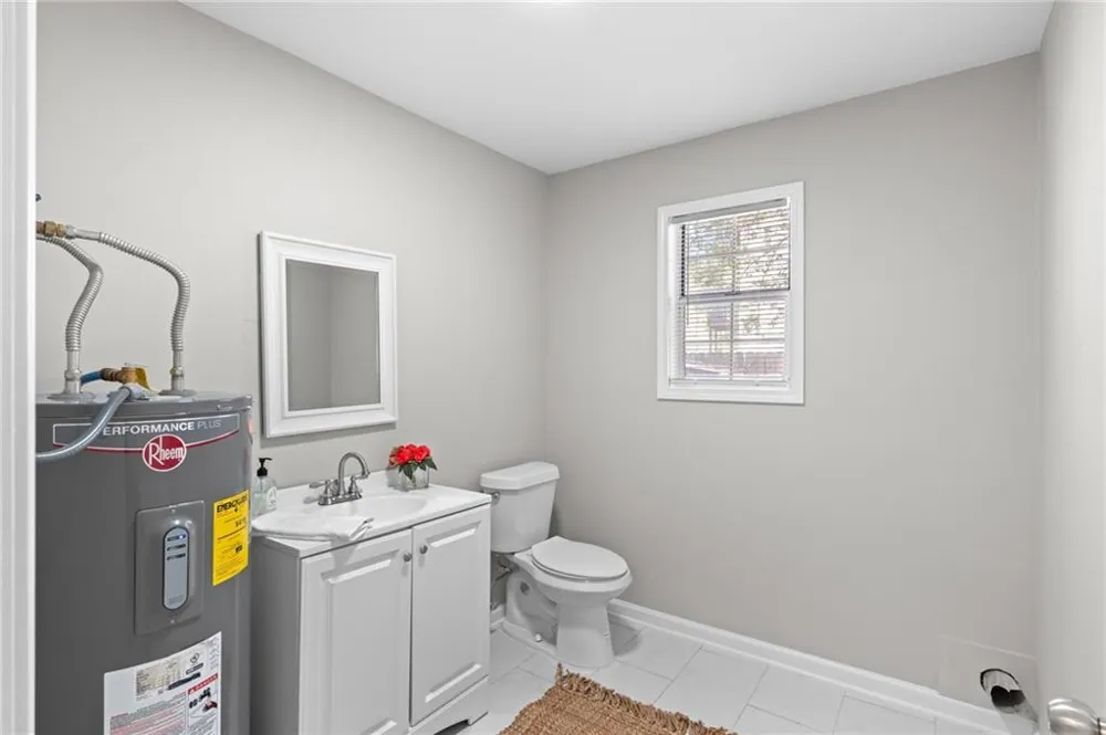 155 Bear Run Court Chattahoochee Hills, GA 30268