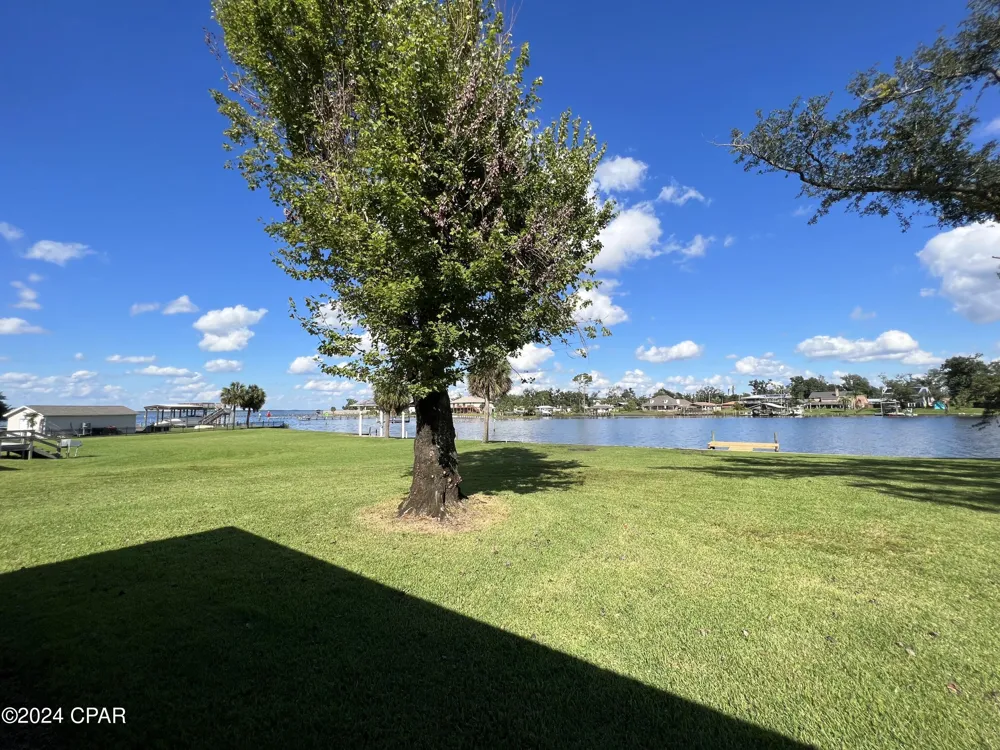 2402 Ashland Drive Panama City, FL 32405