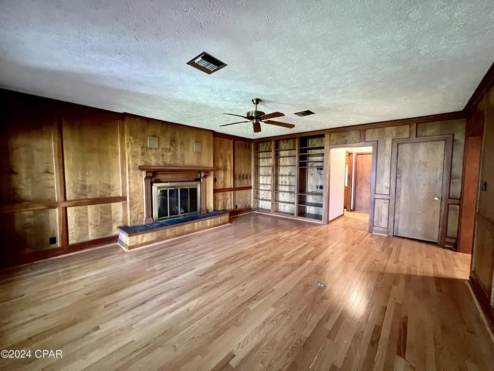 2402 Ashland Drive Panama City, FL 32405