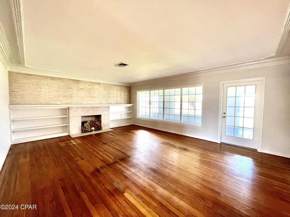2402 Ashland Drive Panama City, FL 32405