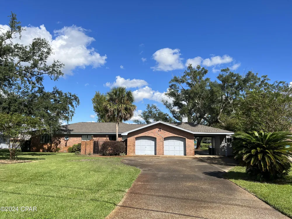 2402 Ashland Drive Panama City, FL 32405