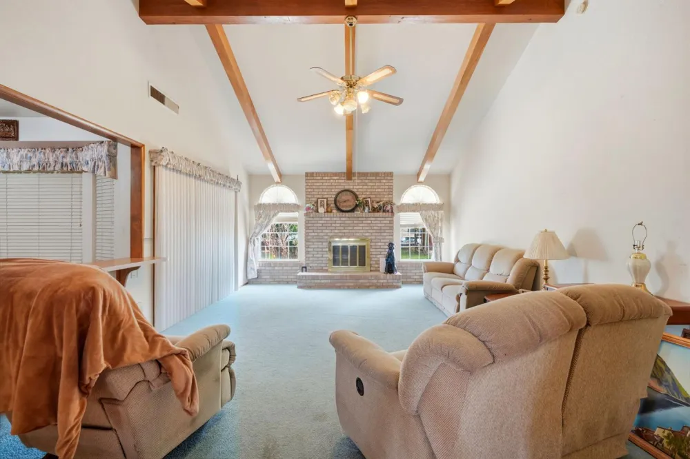 37248 Avenue 13 Madera, CA 93636