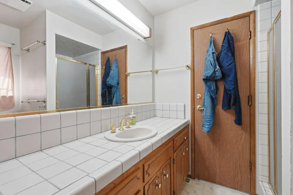37248 Avenue 13 Madera, CA 93636