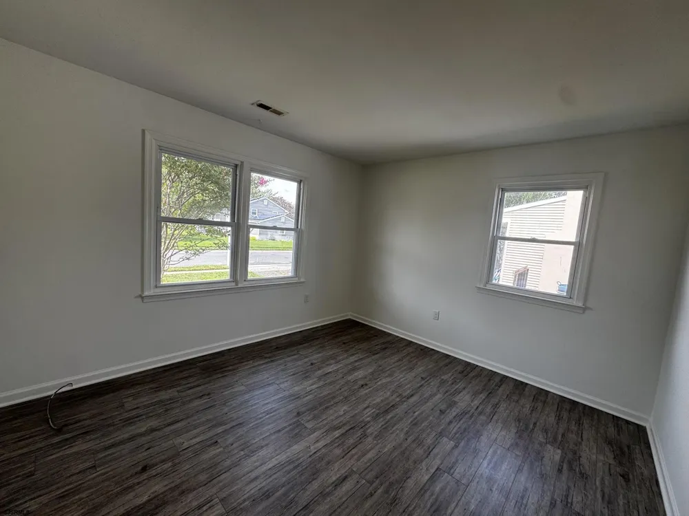 25 N Bucknell Road Somers Point, NJ 08244