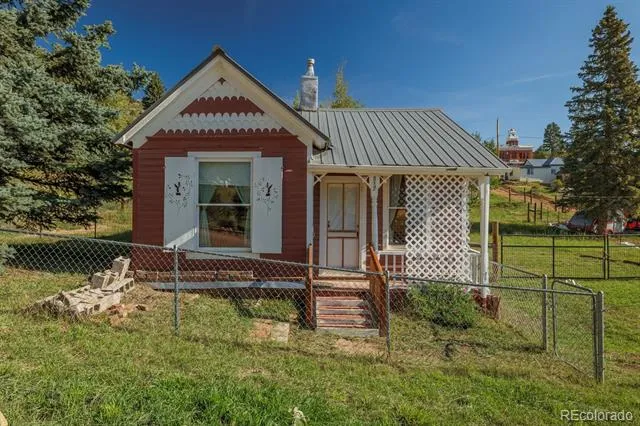 517 Portland Avenue Victor, CO 80860