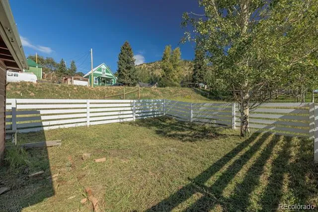 517 Portland Avenue Victor, CO 80860