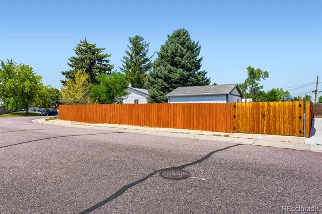 6357 W Clifton Place Littleton, CO 80128