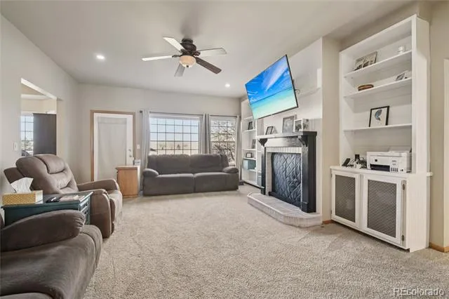 714 Jay Avenue Johnstown, CO 80534