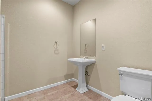 822 S Wahsatch Avenue Colorado Springs, CO 80903